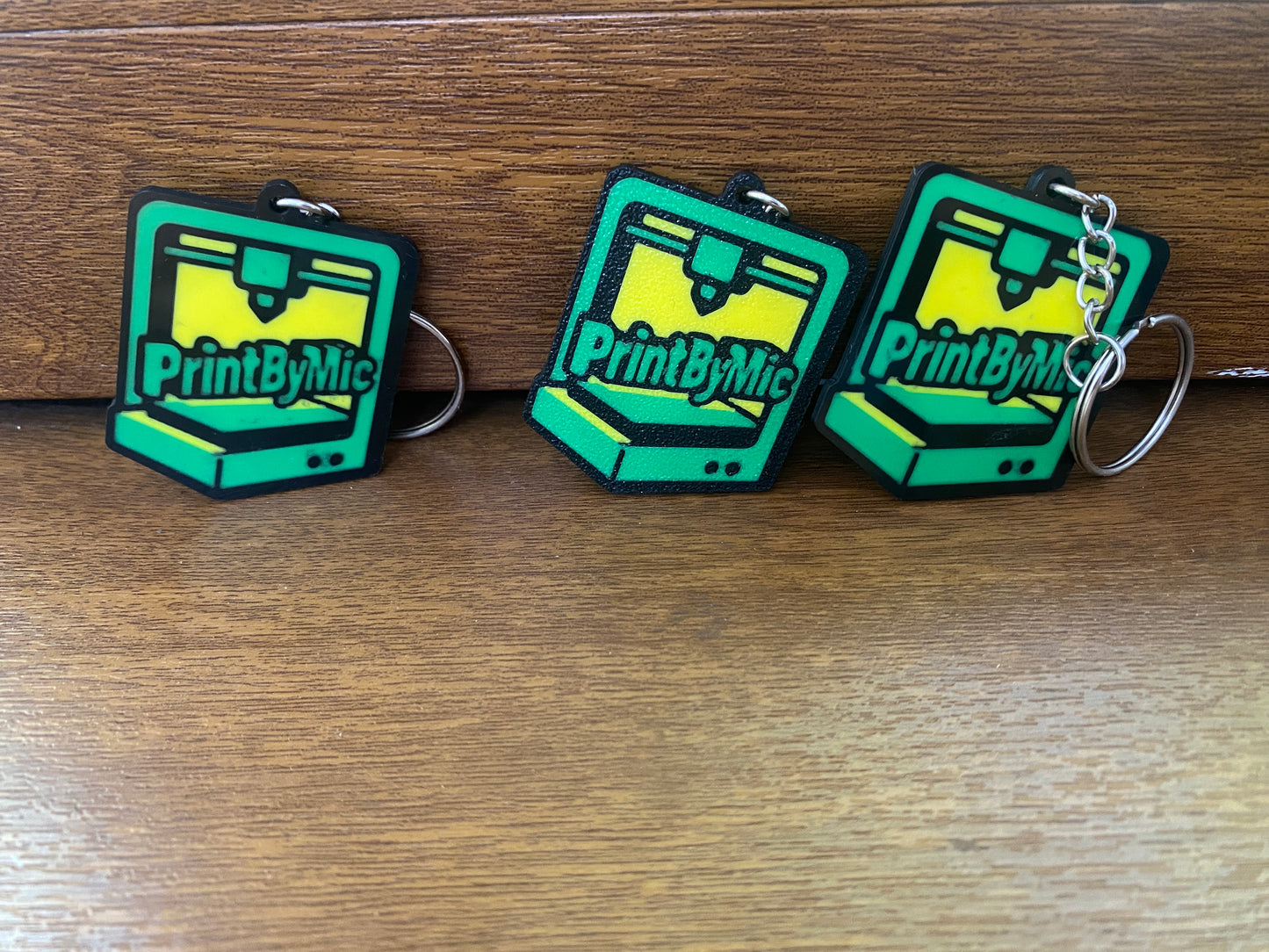 Breloc Personalizat cu Tag NFC – Cadoul Smart cu Nume & Funcție Contactless