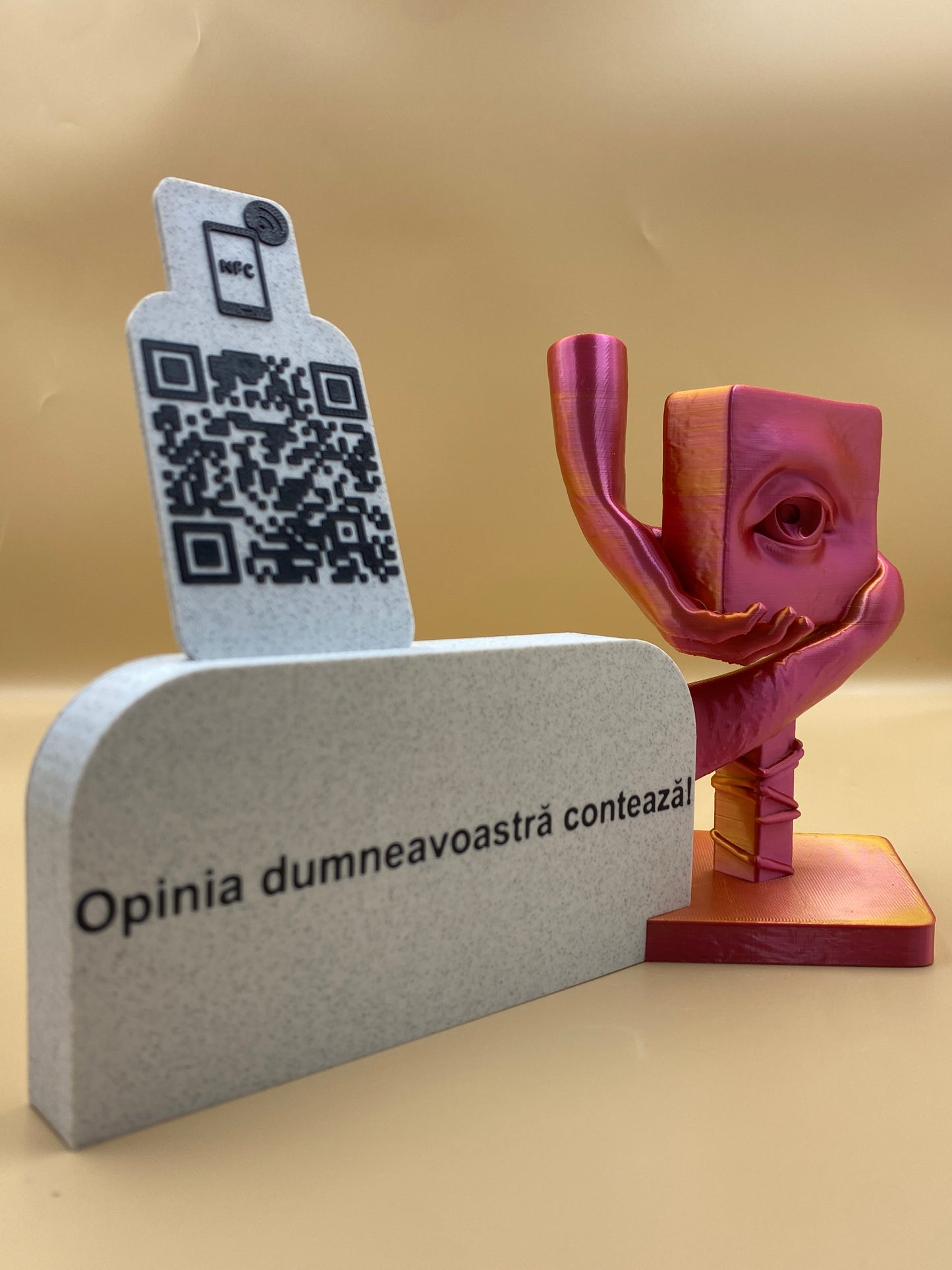 Stand recenzii Google review cu cod QR,NFC și statueta figurina 3D – Acces rapid & design unic personalizat