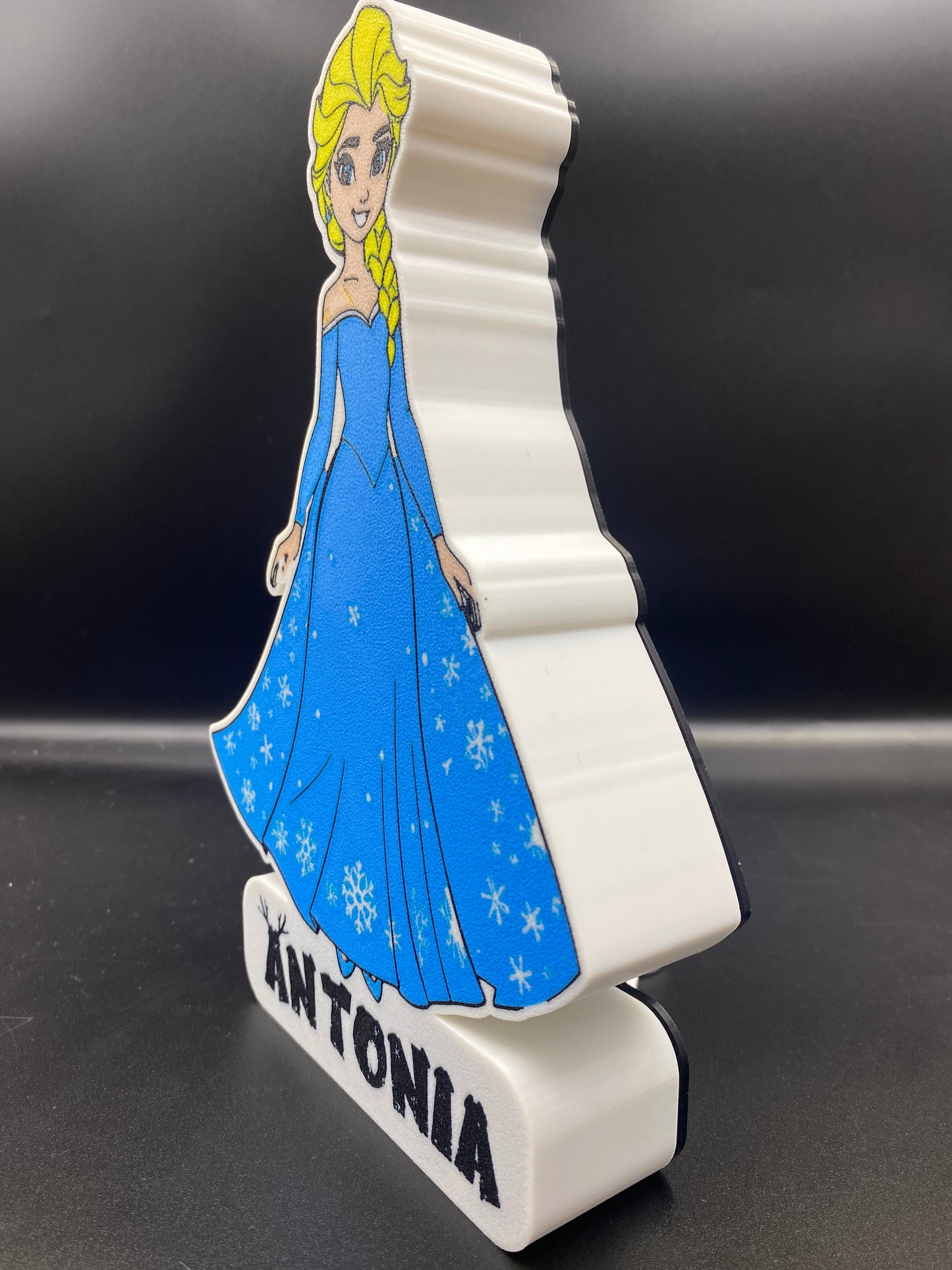 Lightbox 3D Elsa Personalizabil – Lumină magică pentru camera copilului