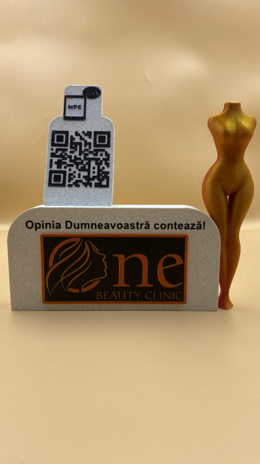 Stand personalizat cu cod QR,NFC,recenzii Google review,statueta figurina 3D și logo – Branding profesional