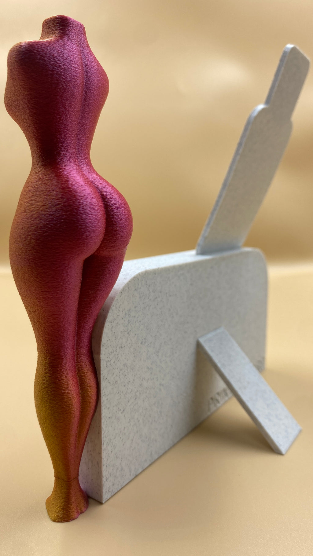 Stand personalizat cu cod QR,NFC,recenzii Google review,statueta figurina 3D și logo – Branding profesional
