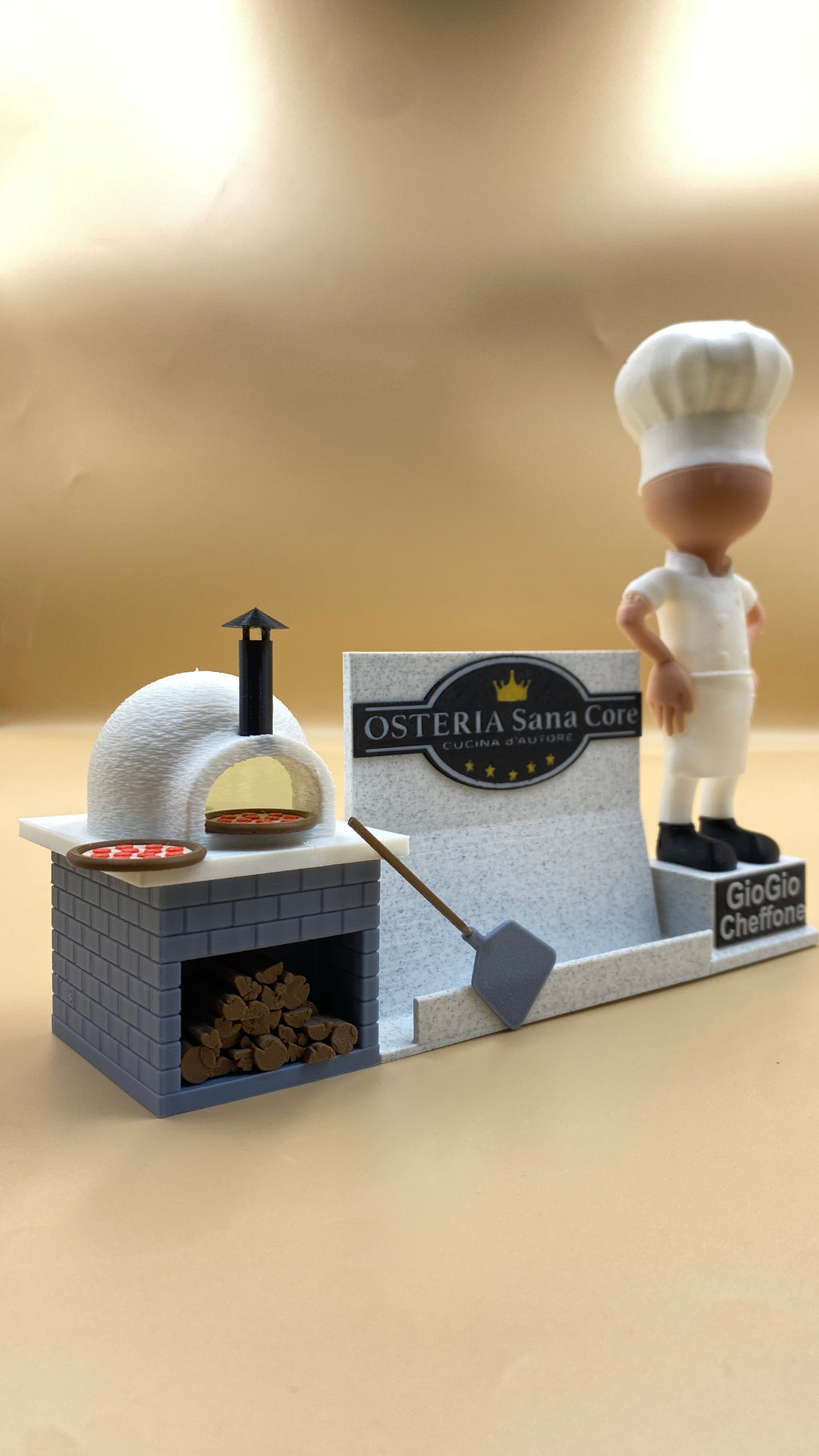 Stand PERSONALIZABIL LA CERERE pentru cărți de vizită/recenzii Google review,cod QR sau NFC +1,2 statueta figurina 3d – Design 3D unic pentru afacerea ta