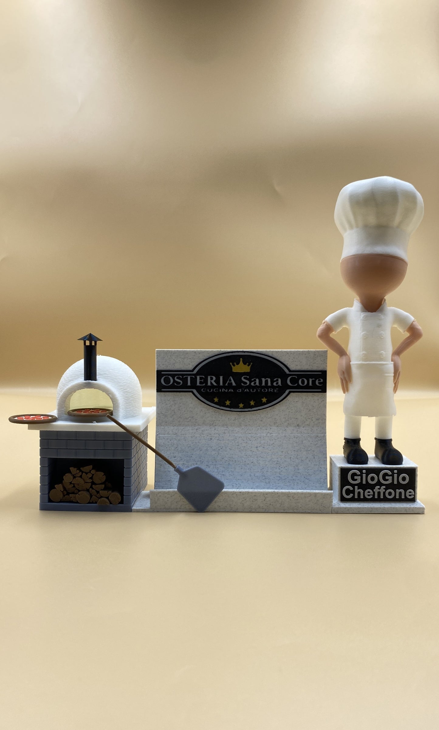 Stand PERSONALIZABIL LA CERERE pentru cărți de vizită/recenzii Google review,cod QR sau NFC +1,2 statueta figurina 3d – Design 3D unic pentru afacerea ta