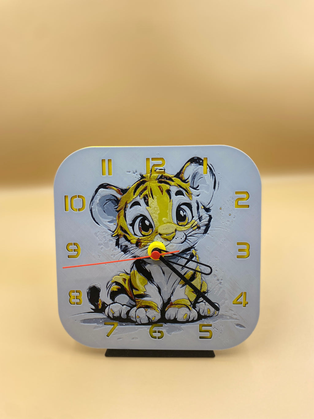 🐯 Ceas de perete/birou personalizat copii cu tigrișor – Imprimare 3D pentru camera copiilor