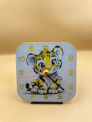 🐯 Ceas de perete/birou personalizat copii cu tigrișor – Imprimare 3D pentru camera copiilor