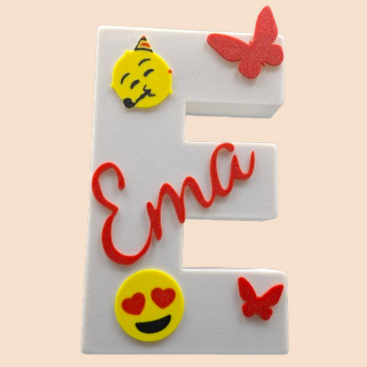 🔠 Litera Personalizata cu Nume și Simboluri